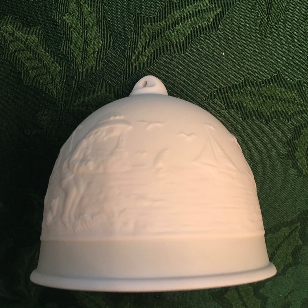 Retired 1992 Lladro #7614 Summer Bell